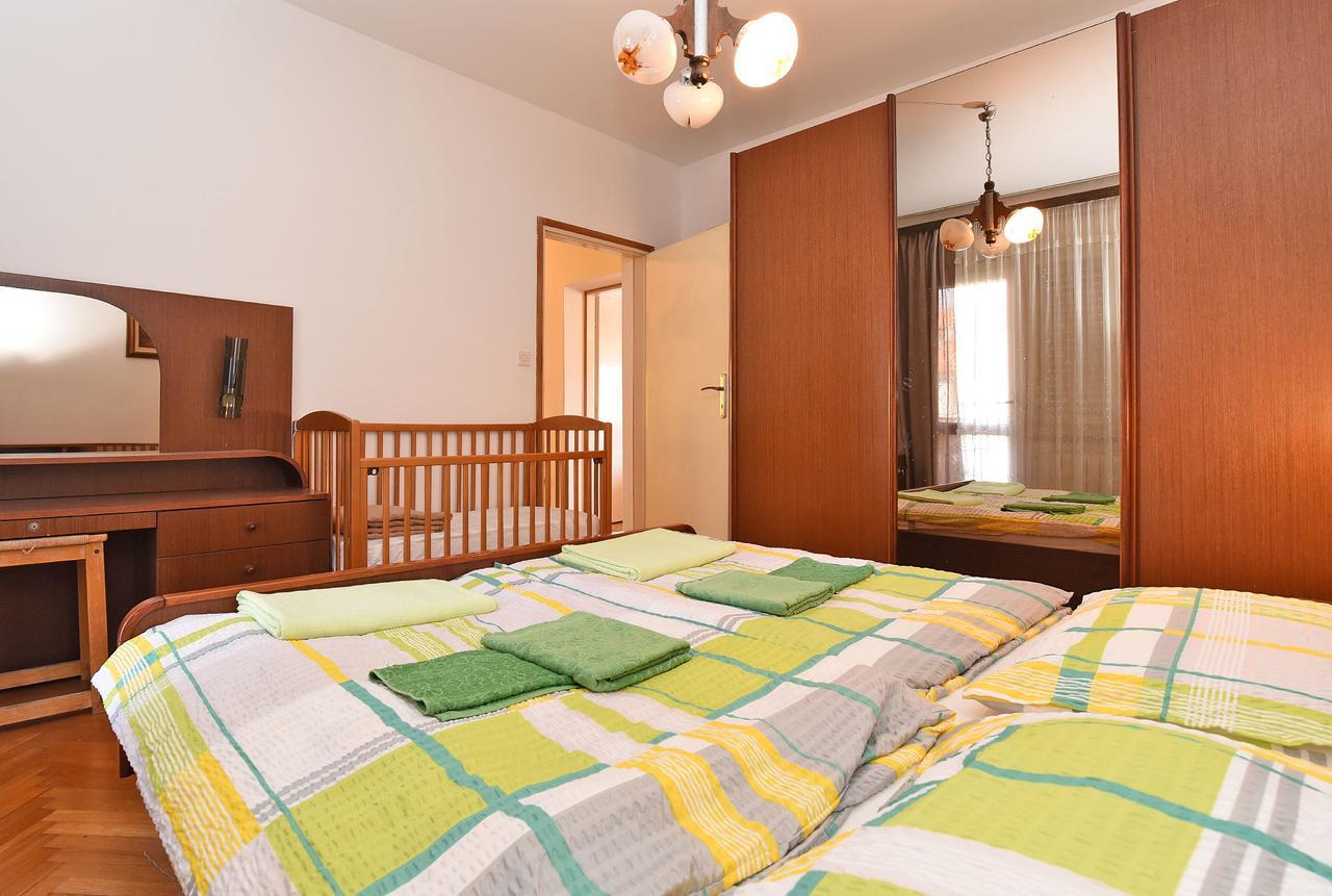 Apartments Josip 74 Pula Ngoại thất bức ảnh