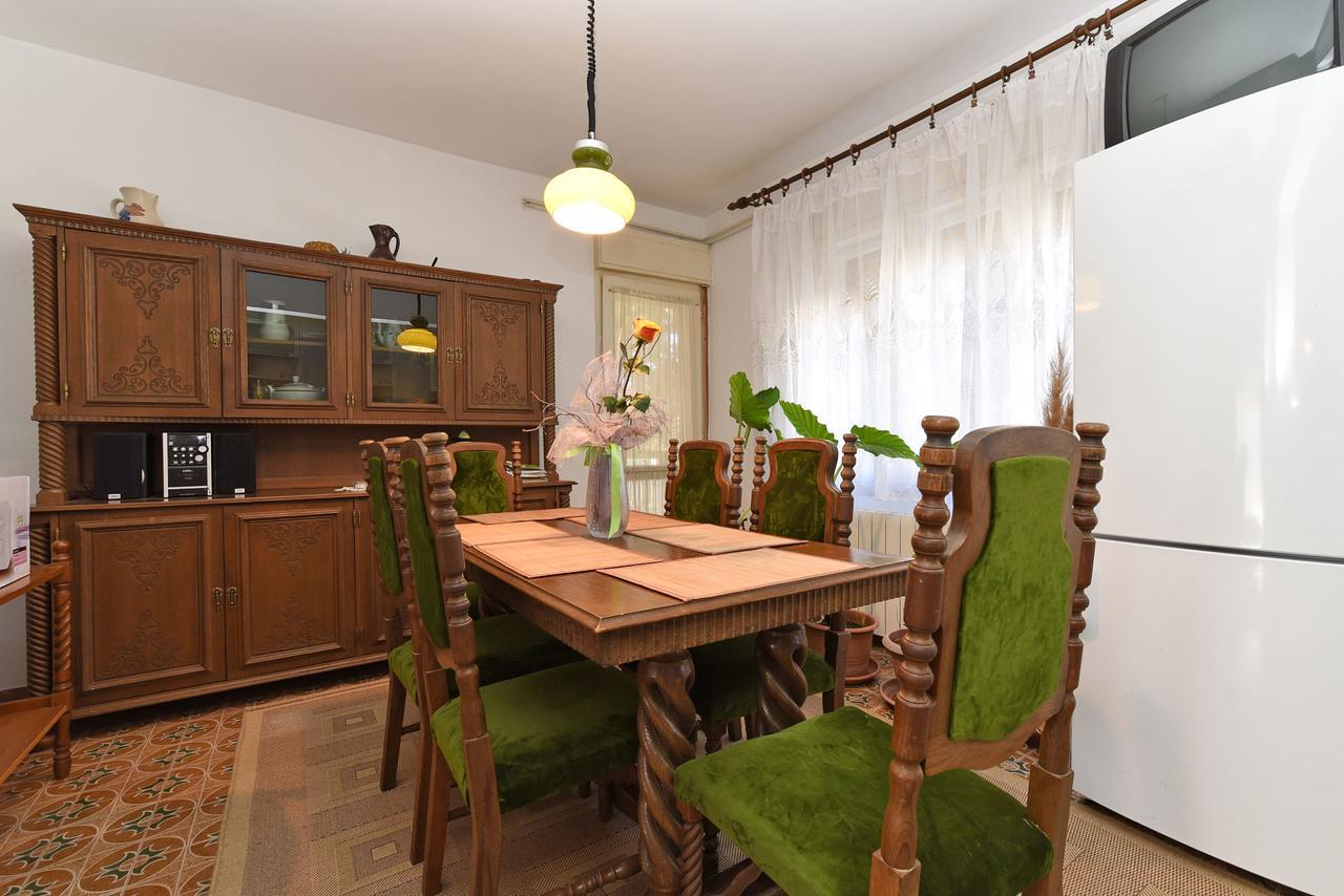 Apartments Josip 74 Pula Ngoại thất bức ảnh