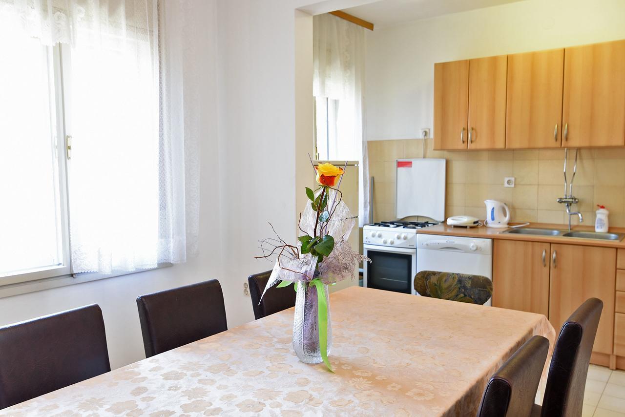 Apartments Josip 74 Pula Ngoại thất bức ảnh